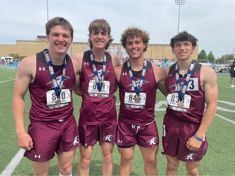 rockridgesports's tweet photo. The 4x200 relay team earns a 6th Place medal in a school record time of 1:30.24 https://t.co/V7JI2QOBx4