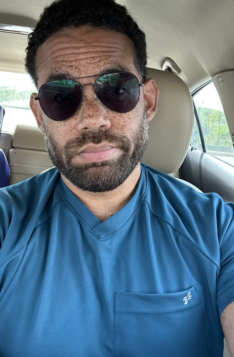 When you get to work and realize you left your glasses…and your shift will be in   @LennyKravitz #aviators .  

🤦🏽‍♂️ 

#MedTwitter @FITScrubs