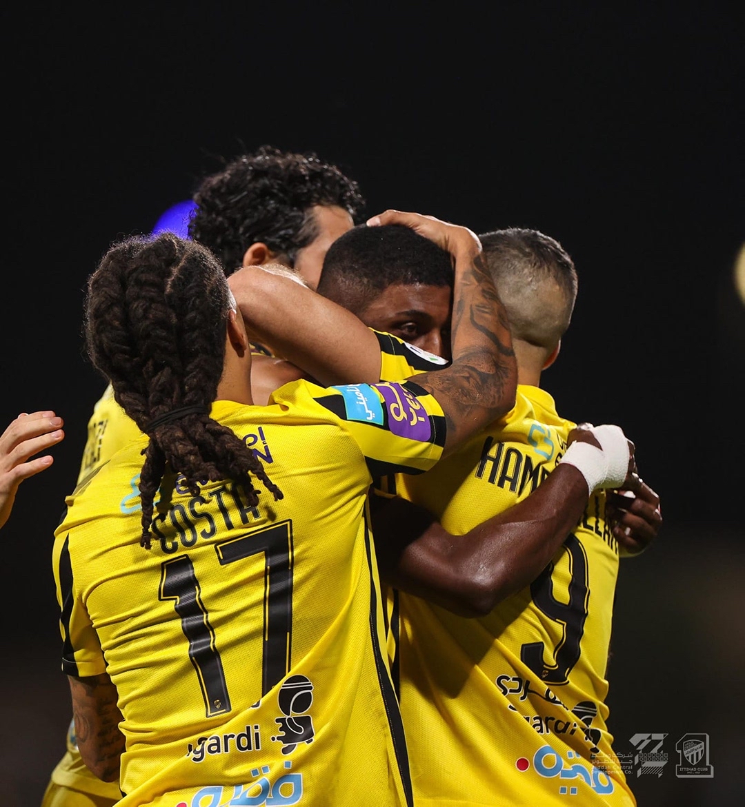 عاجل | #الاتحاد بطلًا لـ #دوري_روشن_السعودي للمحترفين 2023 ويحقق اللقب التاسع في تاريخه ويتجاوز #النصر ليصبح الثاني في الترتيب بعد #الهلال

#أكشن_مع_وليد 
#الاتحاد_الفيحاء
#النصر_الاتفاق