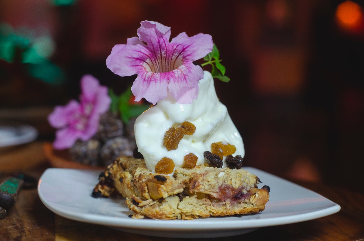 arbolcerveza's tweet photo. 🧁 Los #postres y la vida misma, no esperan. Abrimos a las 19. 

#Unacerveceriadiferente 👈

#Neuquén #postres #Postre #Postregasm #NeuquenCapital #Plottier #Cipo #Neuquen https://t.co/C1V3Pqj7HI
