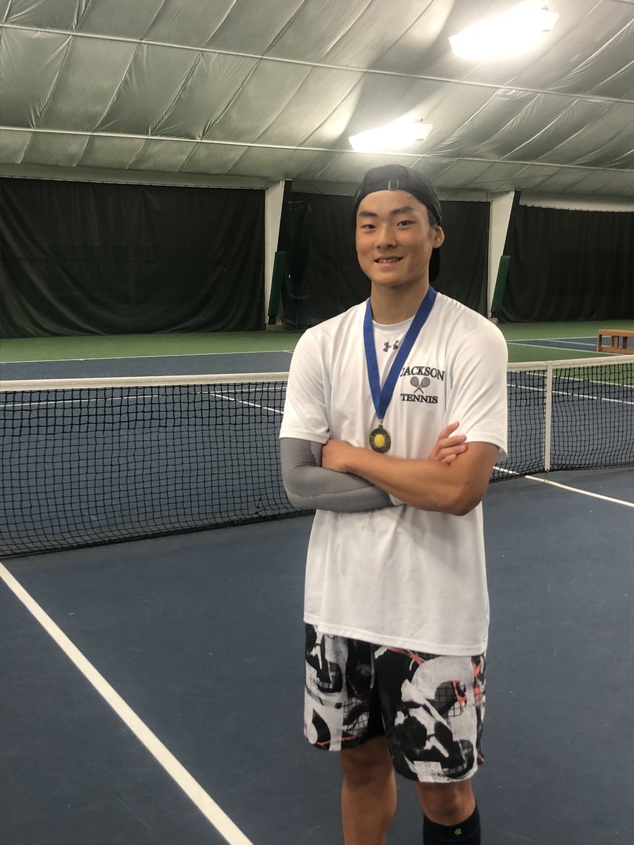 TWolvesJHS's tweet image. Jackson’s Sophomore Boys Tennis Player Ben Lee is the 4A Singles State Champion.  🎾💚🖤🎾