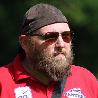 #NeuesProfilbild first game, first win…. Ugly win, but a win…
@Dus_Panther @ Solingen Paladins 21:20 
#GFL2 #CoachesLife #PantherPride