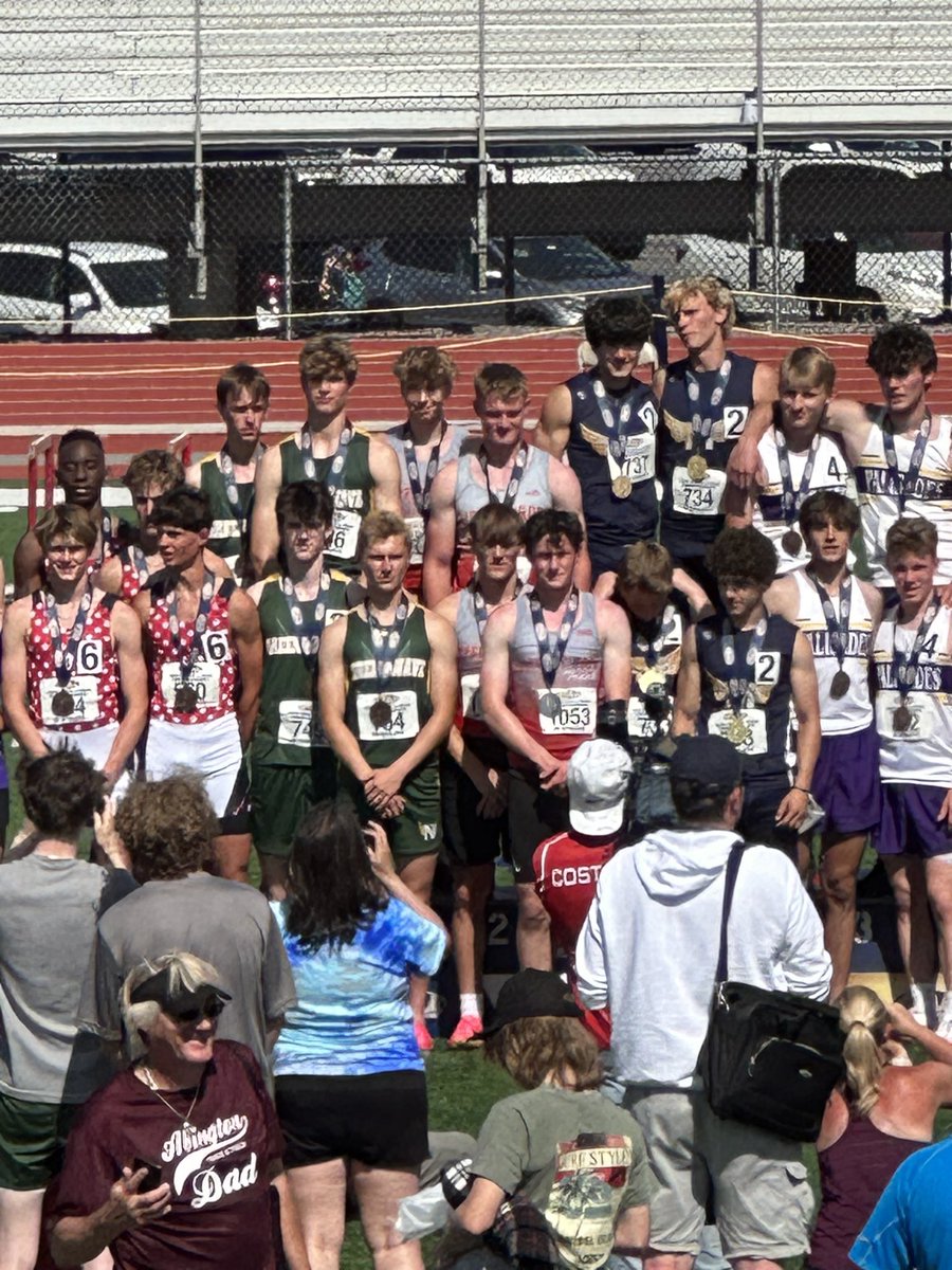 SRAHSATHLETICS's tweet photo. And our 4 x 400 Relay takes second!  3.24.72 and a new school record!!! Tyler Arblaster, Levi Prementine, Sam Schwartz and Eli Anderson!!! These kids are on 🔥🔥🔥 https://t.co/PE7WSJ75VV