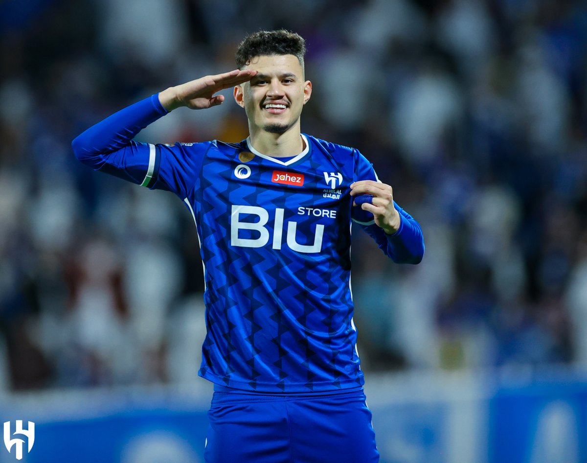 Alhilal_FC's tweet photo. 🦅 فرحـة الصقر بالهدف الثالث 💙

#الهلال https://t.co/0cGtNMtBVA