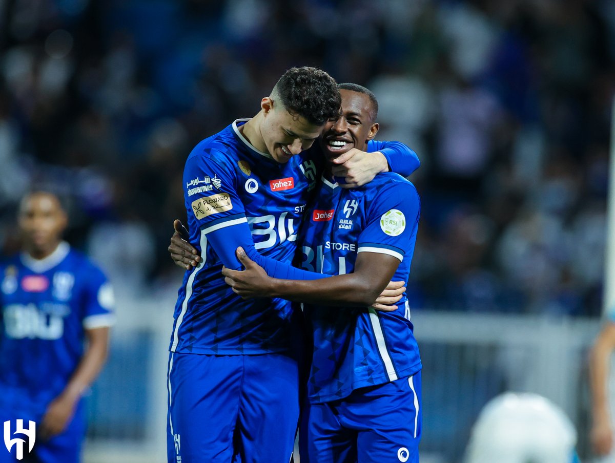 Alhilal_FC's tweet photo. 🦅 فرحـة الصقر بالهدف الثالث 💙

#الهلال https://t.co/0cGtNMtBVA