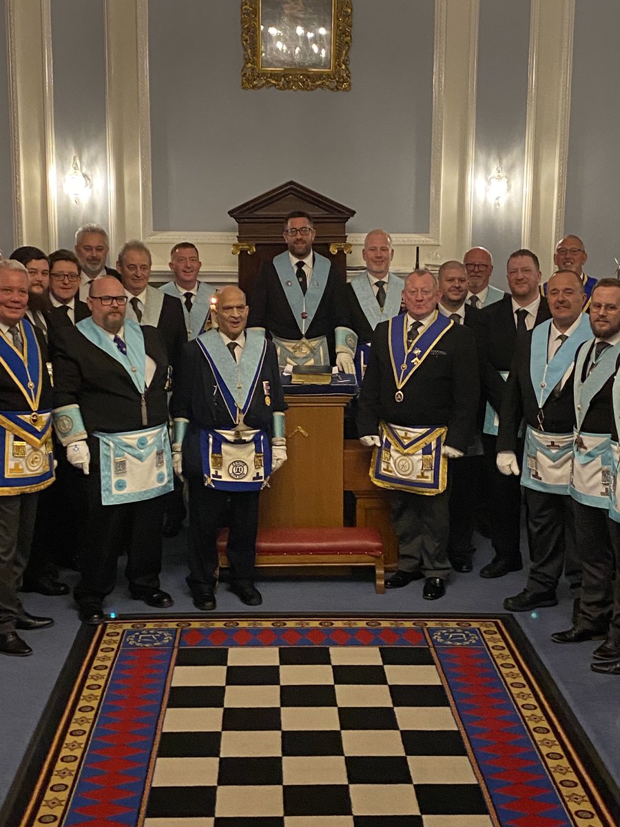 One of the best special interest lodges in the country!! Fantastic afternoon and evening great work from a great group #wearebrotherssialia