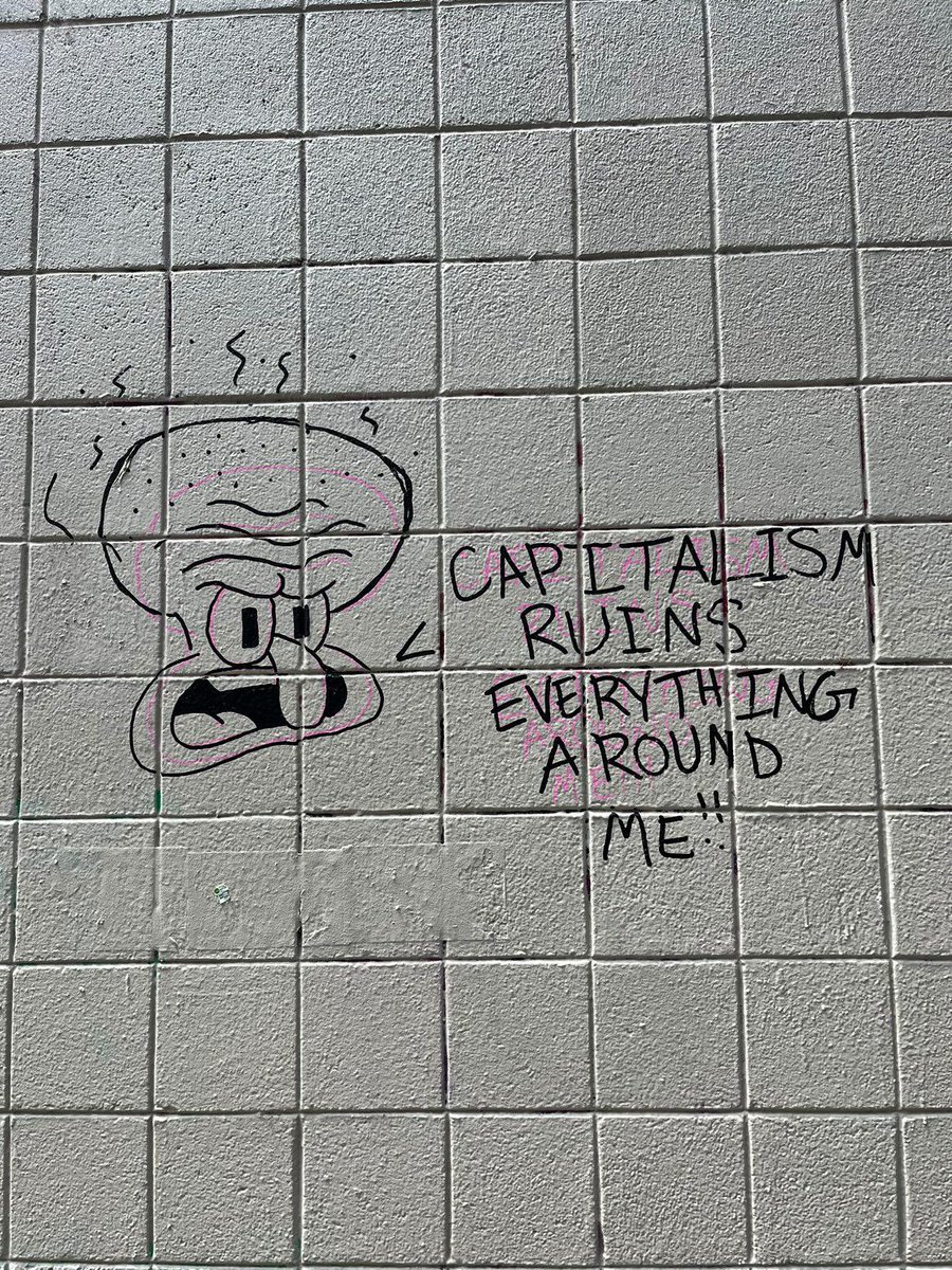 'Capitalism ruins everything around me'
Spotted in Eugene, Oregon