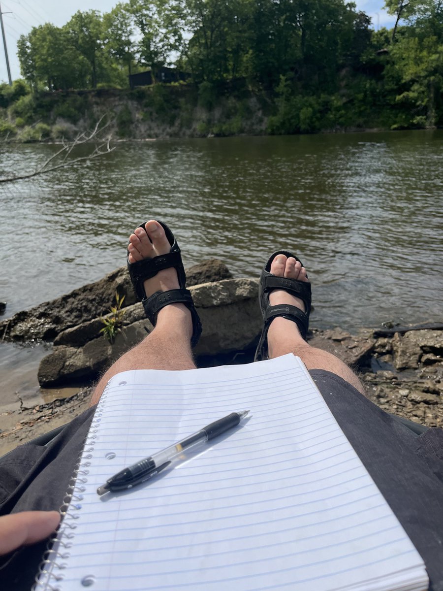Found me a good spot to relax and work on some writing #amwriting #amediting #writerscommunity #writerslife #weekendmood #MemorialDay2023