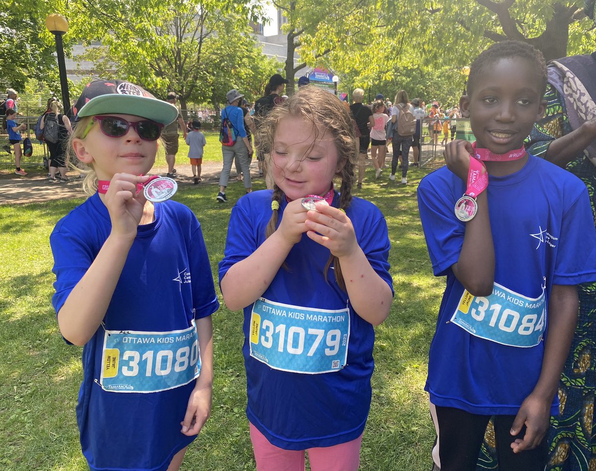 Mélanie Boulerice (@mmeboulerice) on Twitter photo Félicitations aux élèves de la classe élémentaire du programme de cécité et basse vision et à leur guides qui ont participé au marathon pour enfants cet après-midi! Merci à Mme Nathalie et M. Frédéric qui ont rendu cette expérience possible. <a href="/CJulesLeger/">Consortium Centre Jules-Léger</a> #CécitéBasseVisionCCJL Félicitations aux élèves de la classe élémentaire du programme de cécité et basse vision et à leur guides qui ont participé au marathon pour enfants cet après-midi! Merci à Mme Nathalie et M. Frédéric qui ont rendu cette expérience possible. <a href="/CJulesLeger/">Consortium Centre Jules-Léger</a> #CécitéBasseVisionCCJL