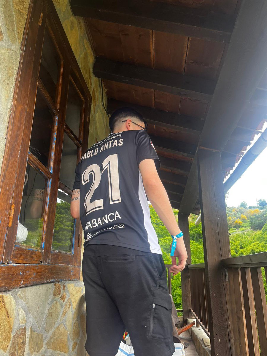 raul_antas's tweet photo. Hoxe mañá e SEMPRE! QUÉROTE 💙 https://t.co/zdWKUi71dO