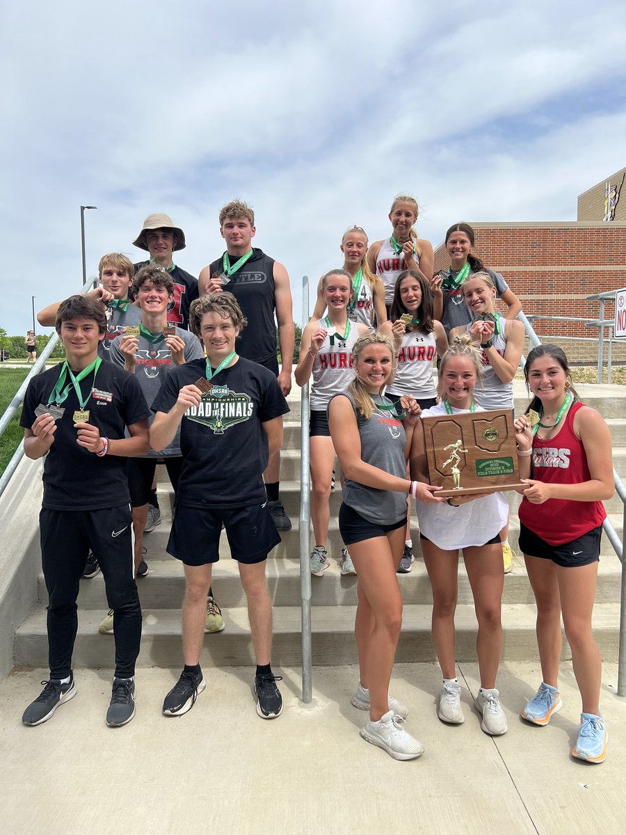 How bout them Tigers! 🐯⚡️🐯

The boys placed 3rd overall, only 4 points away from first, and the girls made history, winning their first ever team Regional Championship! 🏆

On to Jesse O! #arewegettingshirtsforthis?

<a href="/RegisterSports/">Register Sports</a> <a href="/BCSNErie/">BCSN Erie</a> <a href="/BillyHeyen/">Billy Heyen</a> <a href="/HuronDistance/">Tiger Distance Track/XC</a>