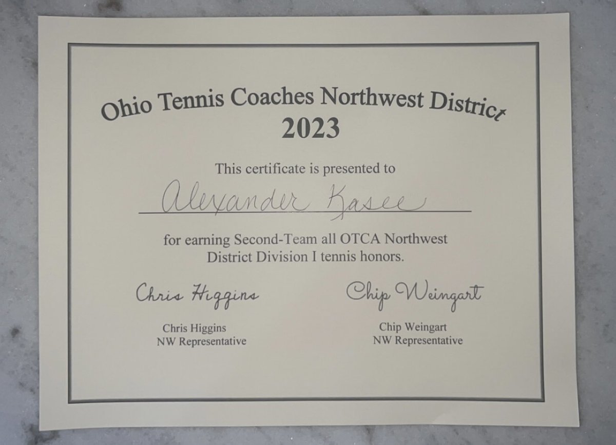alexkasee6's tweet photo. Thankful to receive 2nd Team All-District Honors for tennis!! @NviewAthletics @jkasee19 https://t.co/7dH7toQ2Z0