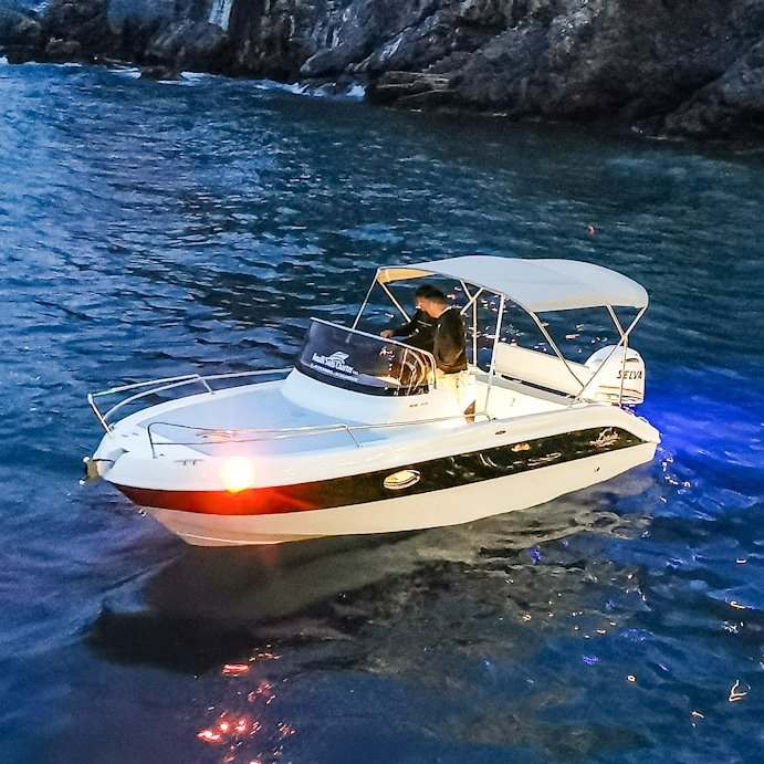 We are so glad to be adding a new boat to our portfolio:  #gaia22walkaround @cantieregaia

For info and details contact us on info@amalficharter.it

#amalficharter #amalficharterexperience #amalfi #amalficoast #capri #boatrental #boatcharter #sealovers #seaside #relax #swimming