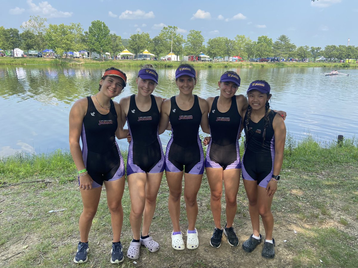 Lightweight 4+ finishes the regatta as the 7th fastest Lightweight 4+ in the country (5th fastest time)! This crew joins two other SJA Ltwt 4+’s  (2018, 2019) to finish in the top 8 at SRAA Nationals! #rowjags #jaguarrumble