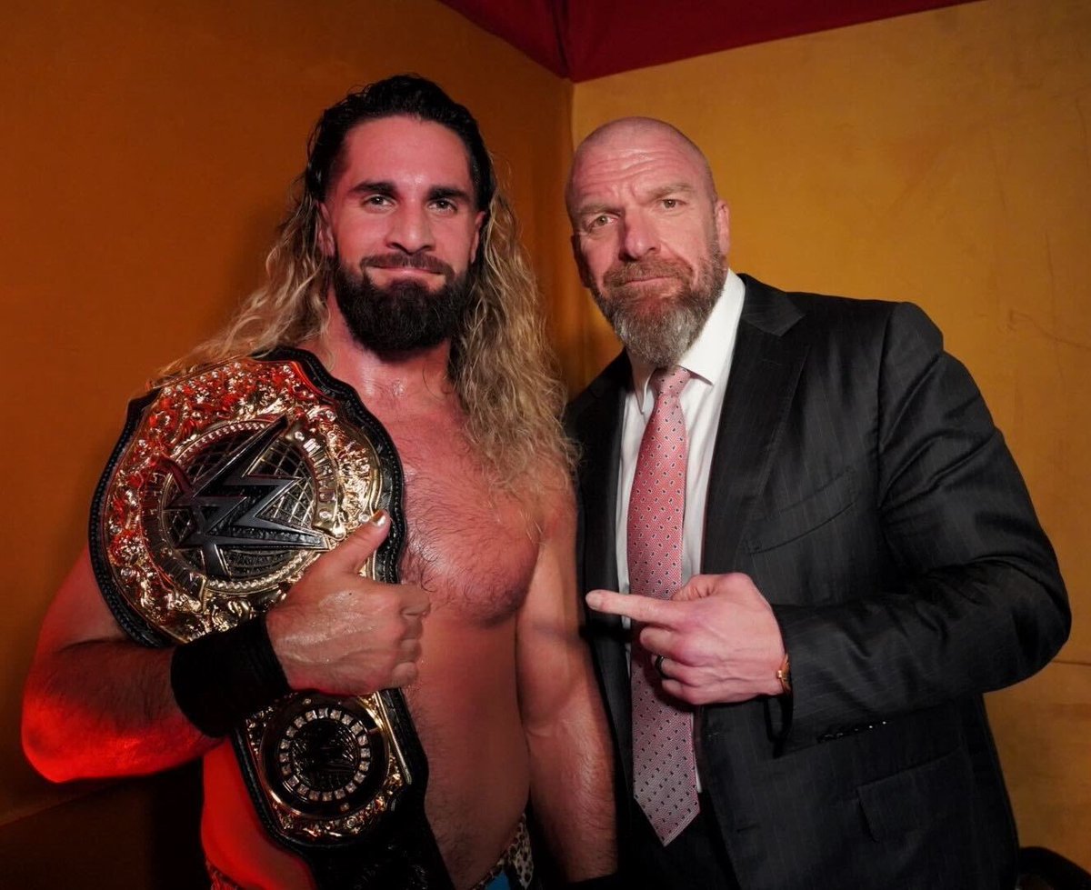 Seth “Freakin” Rollins with Triple H! 😍❤️

@WWERollins | @TripleH | #SethRollins | #TripleH | #WWENOC | #RollinsArmy