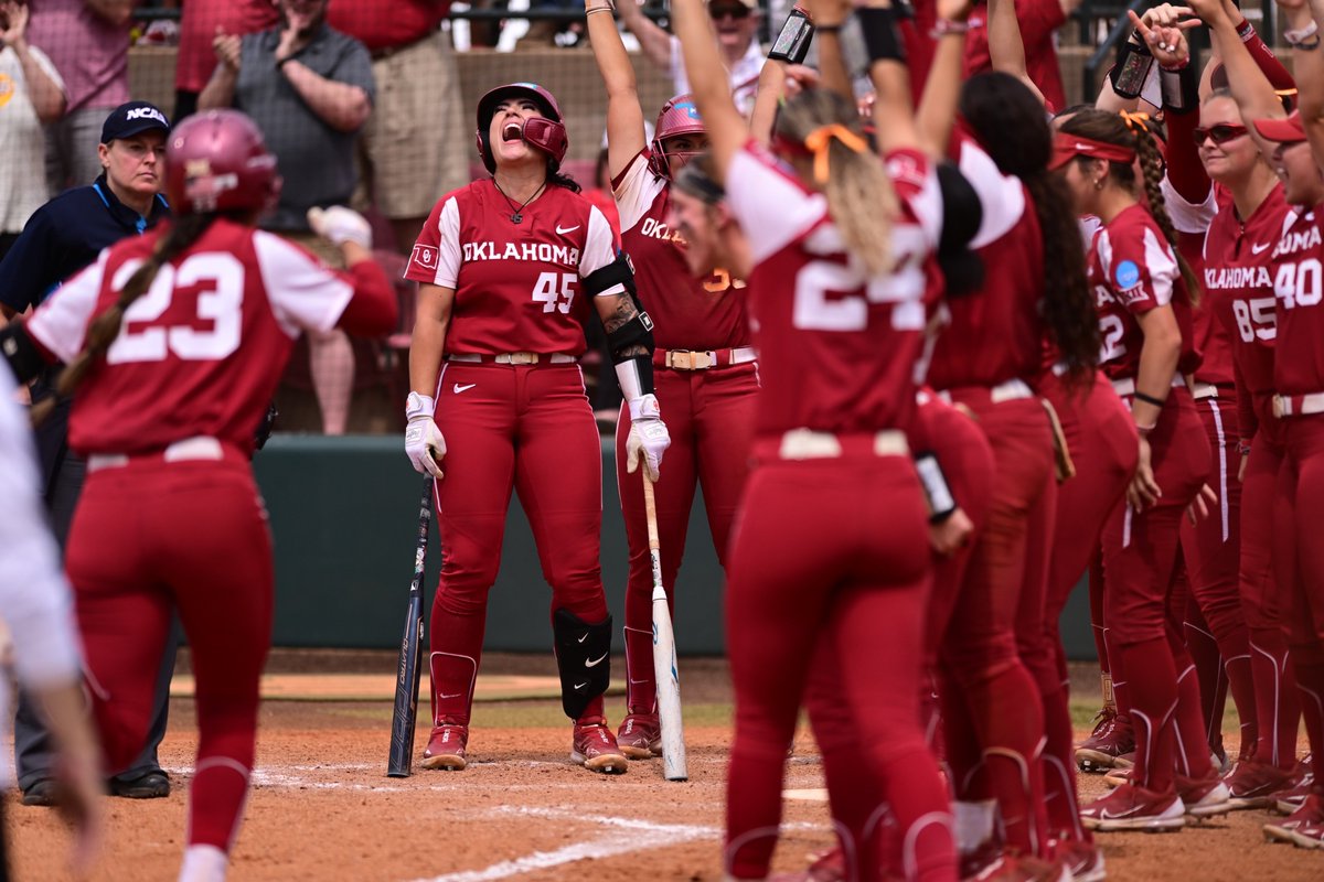 OU_Softball tweet picture