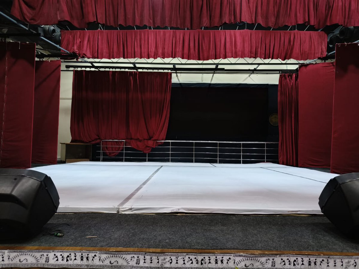 spicmacay's tweet photo. STAGE IS SET: Volunteers and delegates from across India have started arriving in Nagpur for our 8th International Convention!

Our host Visvesvaraya National Institute of Technology, Nagpur is also done with its prep!

#intercon  #spicmacayintercon #spicmacay #vnitnagpur https://t.co/bvI9U8uh27