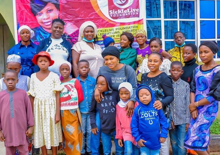 _DABO's tweet photo. Because I’m a mother of many children, happy children’s day to all my children.
Not even rain could stop us today.
#HappyChildrensDay
#SickleliveFoundation
#sicklecellwarrior
#sicklecellcelebs
#sicklecell
#SickleCellAwareness
#SickleCellDisease
#DrTee https://t.co/6Pk0sVZhOM