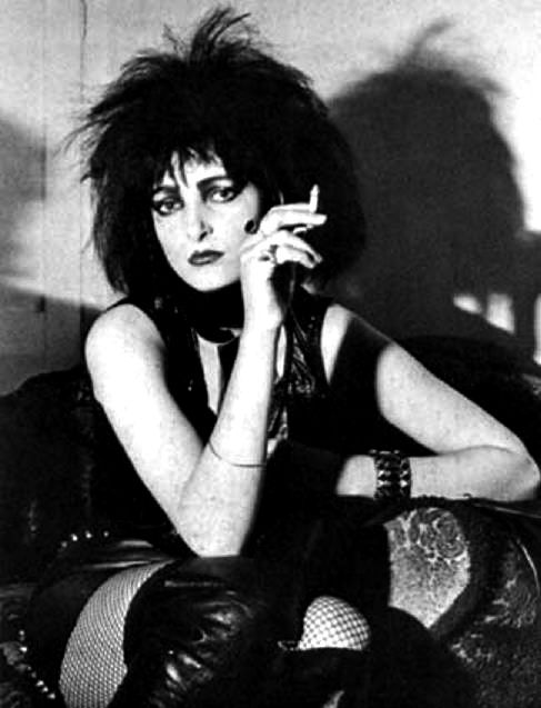 Happy birthday, Siouxsie Sioux   (icon!) 