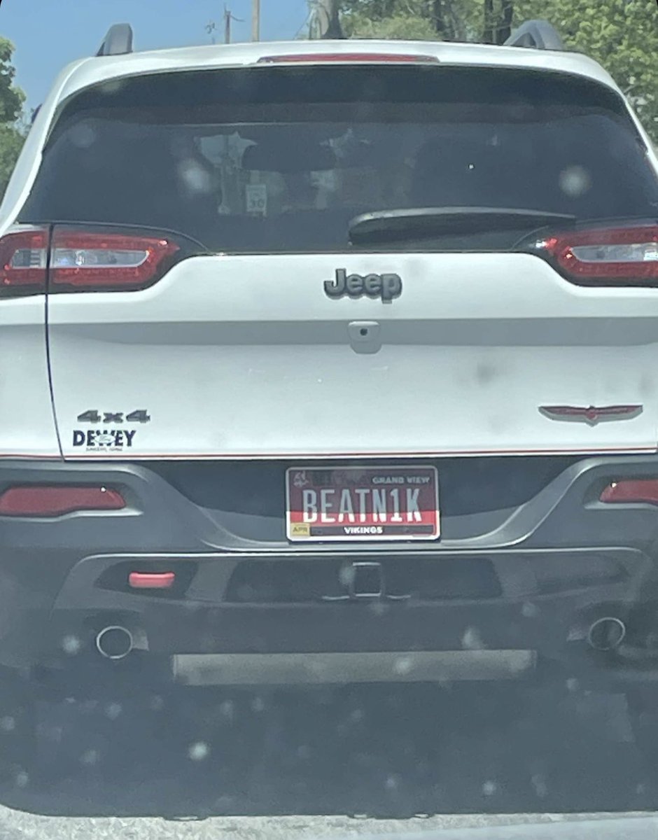 Seen in the streets of DSM… Grand View you’ve got some explaining to do SMH 

<a href="/NikRule/">Nik Rule</a> what do you have to say about the disrespect?