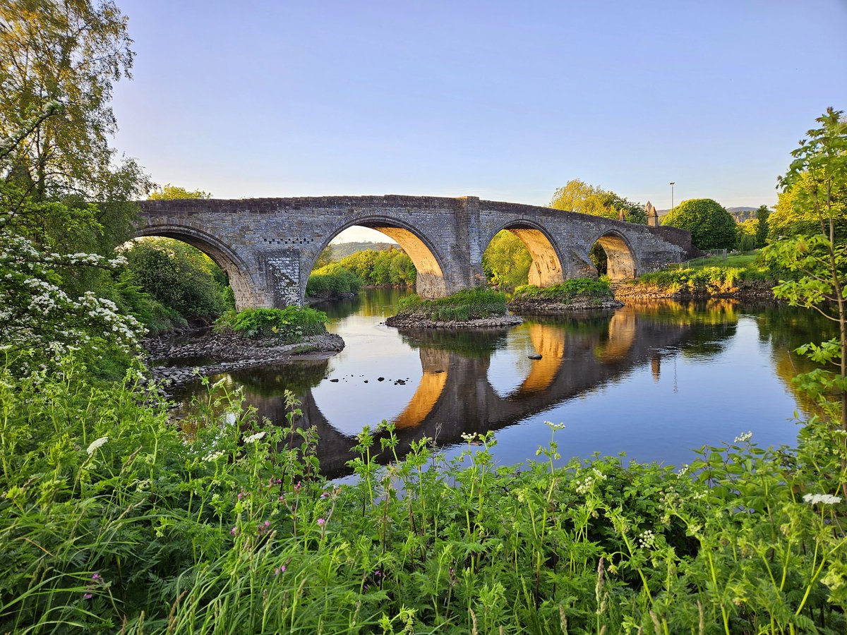 Stirling Old Bridge looking gorgeous at golden hour this evening ...
#landscapephotography #landscape #stirling #Scotland #visitstirling #uklandscape