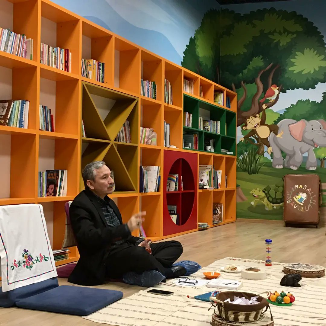 gopmem's tweet photo. Gaziosmanpaşa Masal okulumuzda devam eden Masal Anlatıcılığı Eğitimi' ne bu hafta " Mesneviden Pedagojik Teklinler" kitabının yazarı Prof. Dr. Süleyman DOĞAN konuk oldu.Kıymetli yazarımız ve akademisyen Prof. Dr. Süleyman Doğan ' a çok teşekkür ederiz.
#EğitimdeTürkiyeYüzyılı https://t.co/P5bM9JHTCz