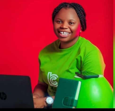 ifeyi16's tweet photo. ALERT!
This Lady who operates as Bimz collection is said to have ran away with public funds worth millions of naira al in the name of pre order. Her activities has rendered so many innocent ppls in pains. Pls if you know anyone or any info abt her kindly report. 
#BimzFraudster https://t.co/lk9fYG7tGL