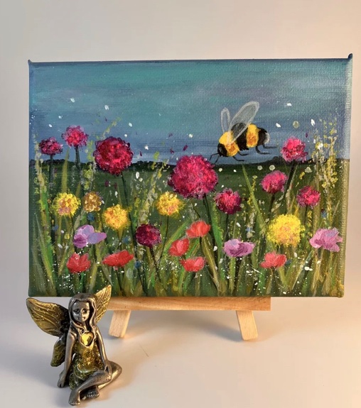 Busy bee 🐝 and wildflowers 🌺mini acrylic painting with easel #earlybiz #MHHSBD #elevenseshour #etsy 

etsy.com/uk/listing/147…