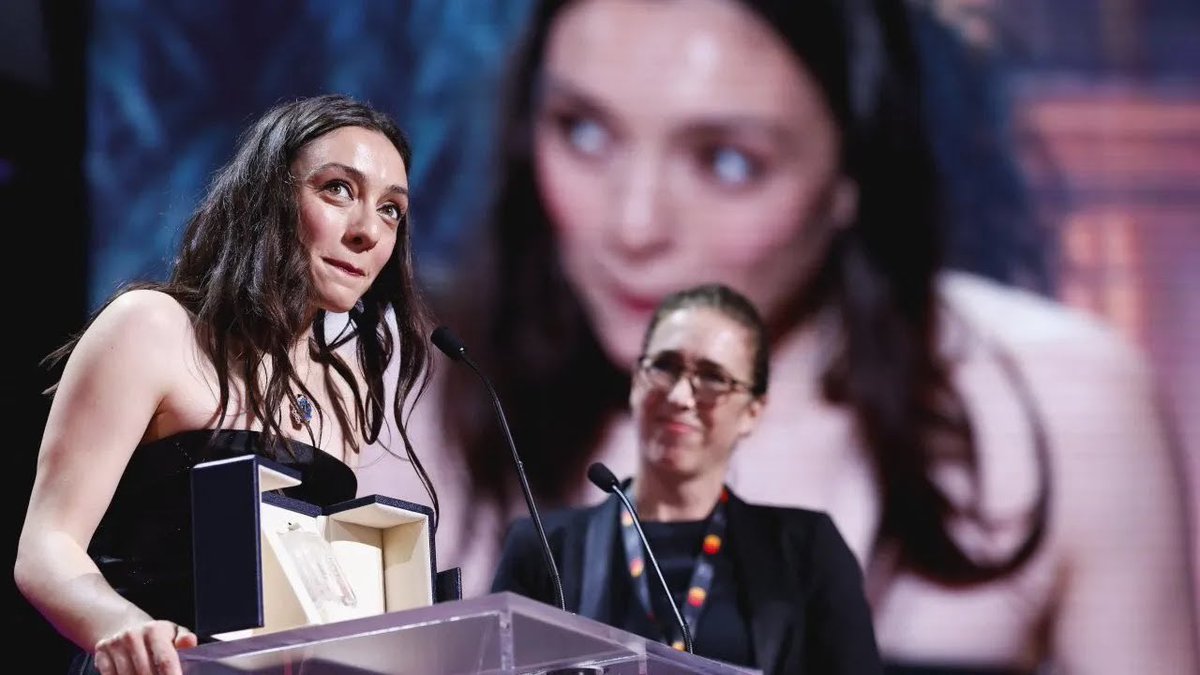 CryptoWolfManTR's tweet photo. 😻 Cannes Film Festivali’nde en iyi kadın oyuncu ödülünü almak. 👏

❤️Gurur. Mutluluk.

Tebrikler Merve Dizdar 👏 https://t.co/OKN8Zk462P