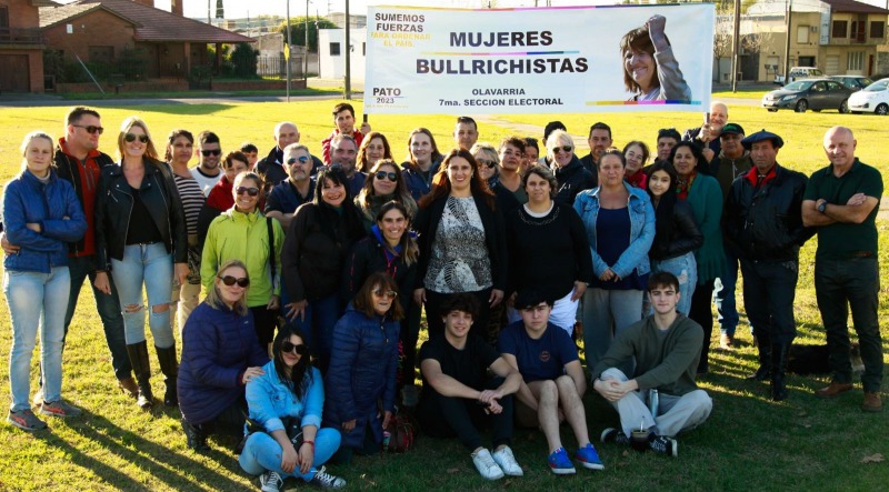 ✉️ Andrea Coronel presentó parte de su equipo de trabajo. "Así como Patricia se prepara para gobernar el país y Néstor (Grindetti) la Provincia, nosotros lo hacemos en Olavarría" destacó la referente de Bullrich en Olavarría. 
➡️verte.tv/news/32000?sht.