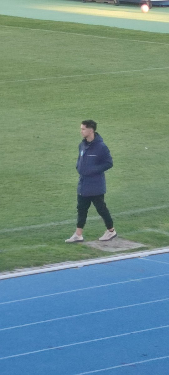 ron_matrix's tweet photo. Quintero Unido dirigido hoy por Pipe Gutiérrez ex uc en el estadio Elías Figueroa @adnradiochile #cruzados https://t.co/r5EZhmRBrO