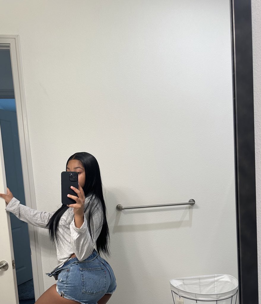 comfy princess☁️ on Twitter: "🫂"