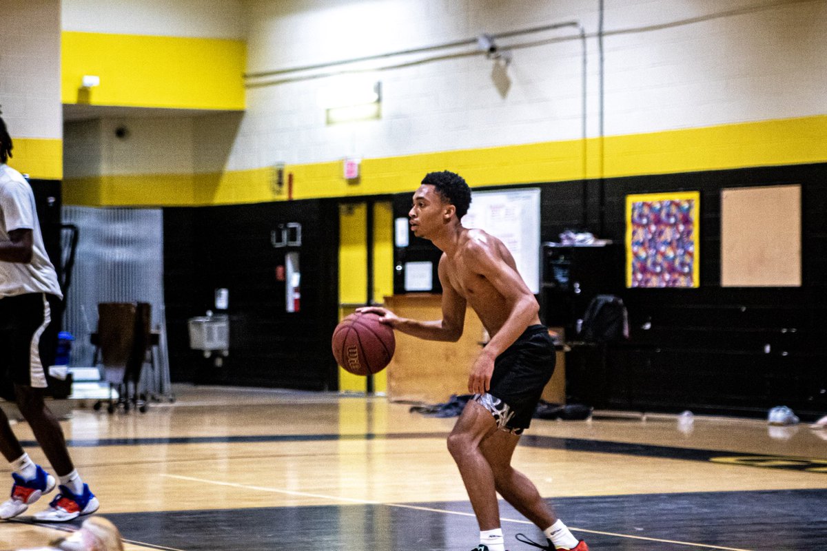 Derryc Hale tweet media