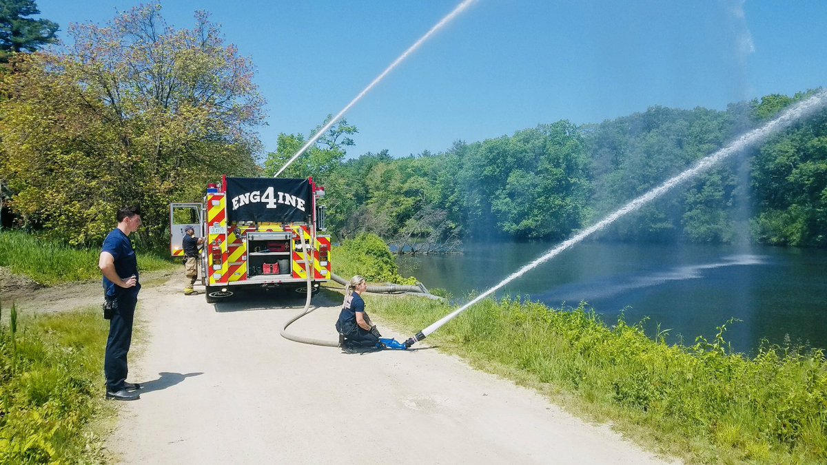 nashuafire's tweet photo. Our @Local_789 crews took advantage of the weather today - lots of training getting done on firefighter rescue, ladders, and water streams. https://t.co/r7WEonoFh1