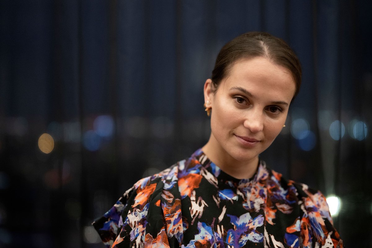 AVikander_Daily's tweet photo. Alicia Vikander photographed by Björn Larsson Rosvall at Gothenburg Film Festival. https://t.co/PKH9UO7PgI