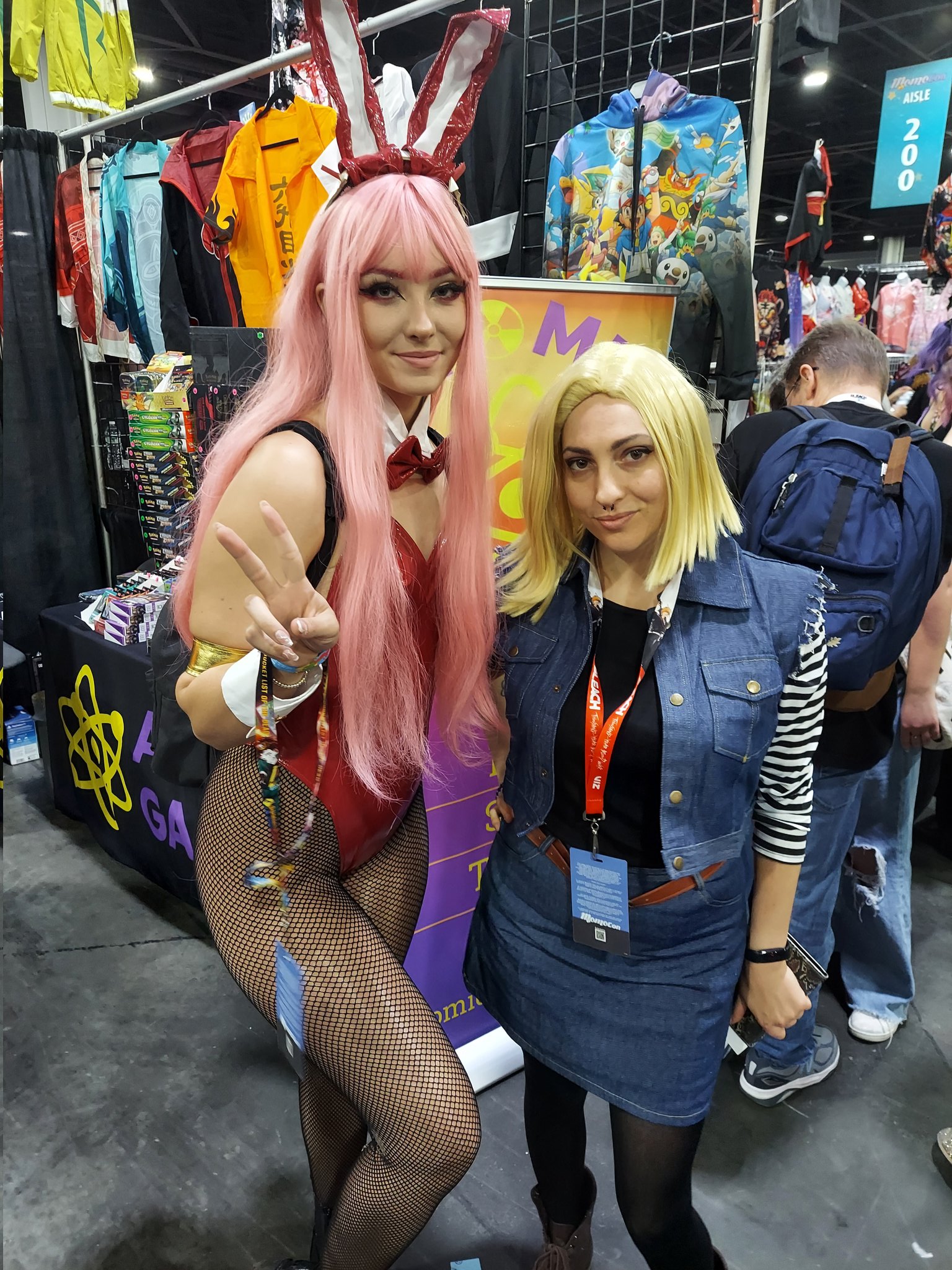TW Pornstars 4 pic. Raven Rains. Twitter. Second day attending