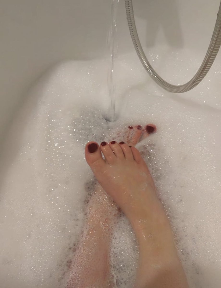 #piedssexy #piedsfrance #piedsnus #jolispieds #frenchfeet #frenchfeetfetish #littlefeets #fetichistedespieds #fetichistepieds #barefeetlovers #barefeetfetish #feetfetishcommuity #feetgirlsforever #feetfetishgang #feetqueens #feetgoddess #tinkerlittlefeet#piedfrenchie #sexypieds