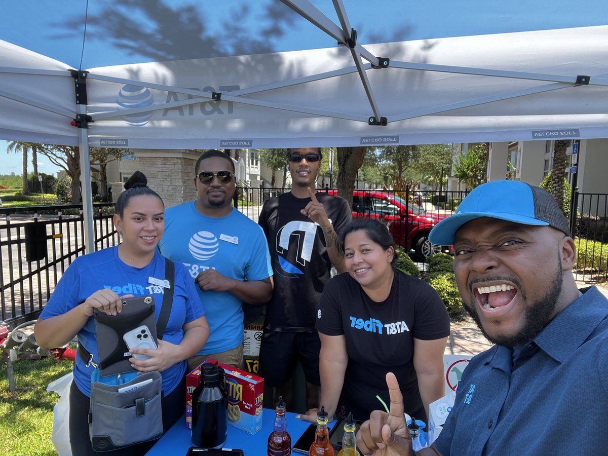 Finishing the month strong with a FIBER state of mind.. Personal or Business we closing all the time‼️ Positivity is our keys to success and consistency is our formula that pushes us to be the best ‼️ Shout out to my partners at UsaWireless  #ShowUpAndShowOut <a href="/One_FLA/">OneFLA</a> <a href="/jrluna11/">JR Luna</a>