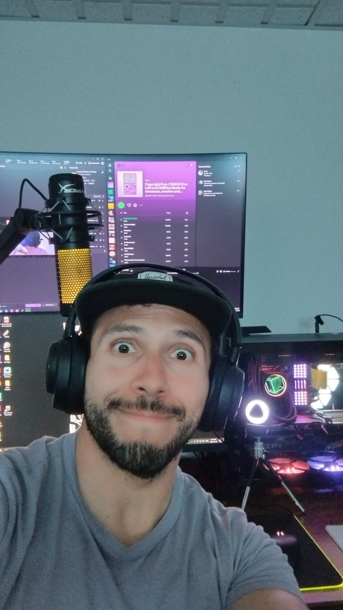 JVaRoJ's tweet image. Come say hi!
I'm #LIVE on #twitch for some #Warzone2 !
Twitch.tv/jvaroj