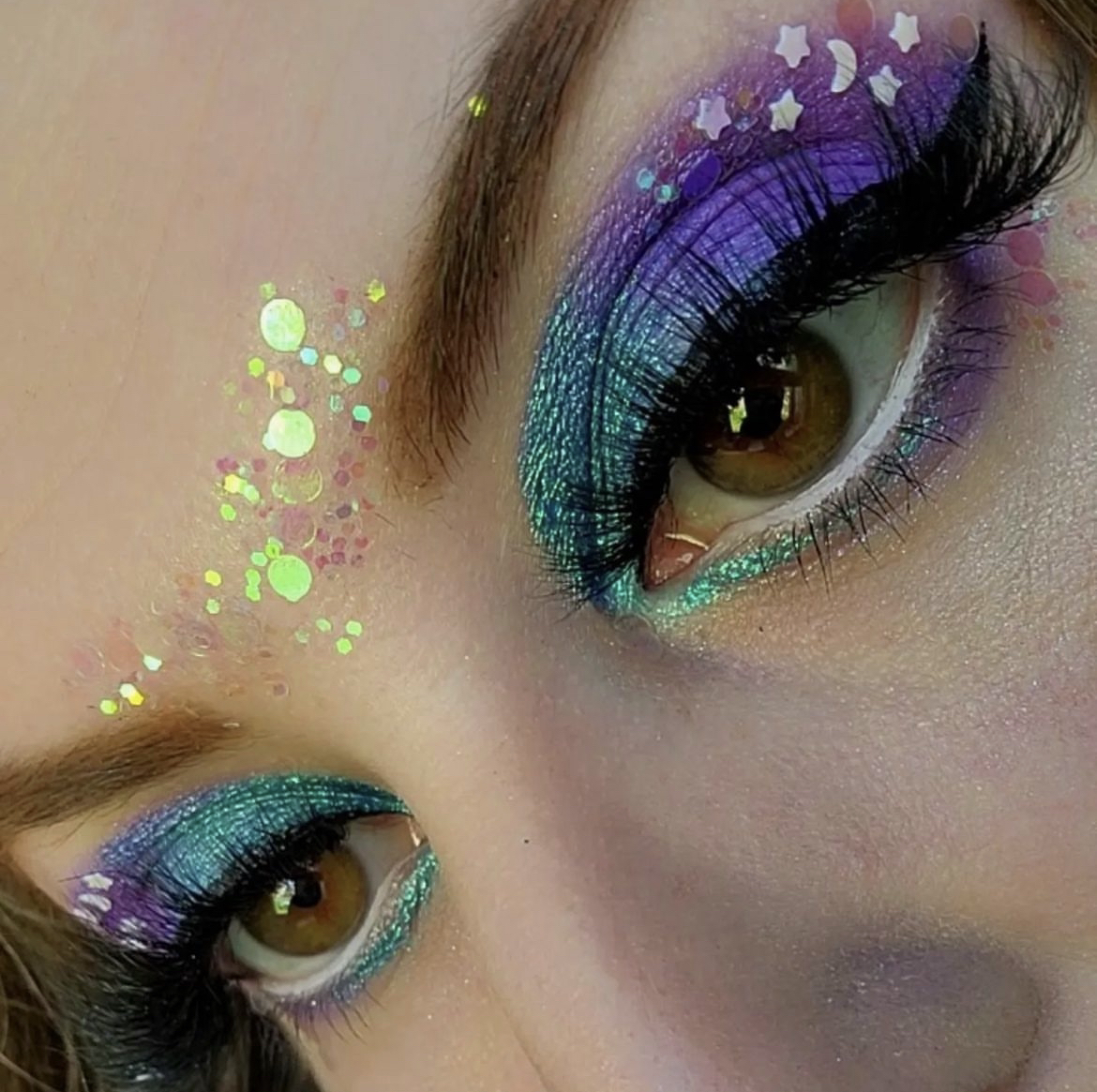ProfusionCo's tweet image. This festival eye look by @jackiebeauty87 is absolutely gorgeous 🎡🤩 using our Metachrome Duochromatica pigment in Avatar!

Shop our Metachrome collection online!🙌

_____________________
#profusion #creativemakeup #artisticmakeup #colorfulmakeup #beautyblogger #duochrome #duoch