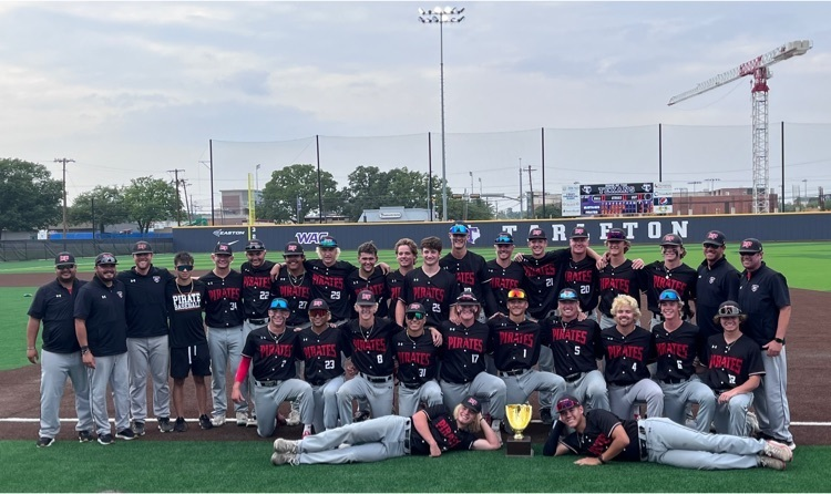 lubbockcooper's tweet photo. “Never underestimate the heart of a Pirate.”
The Pirates defeat No. 1 Grapevine to advance to the REGIONAL FINALS!
#lcpfamily #LCPLCPLCP https://t.co/Ur5ccTObtb