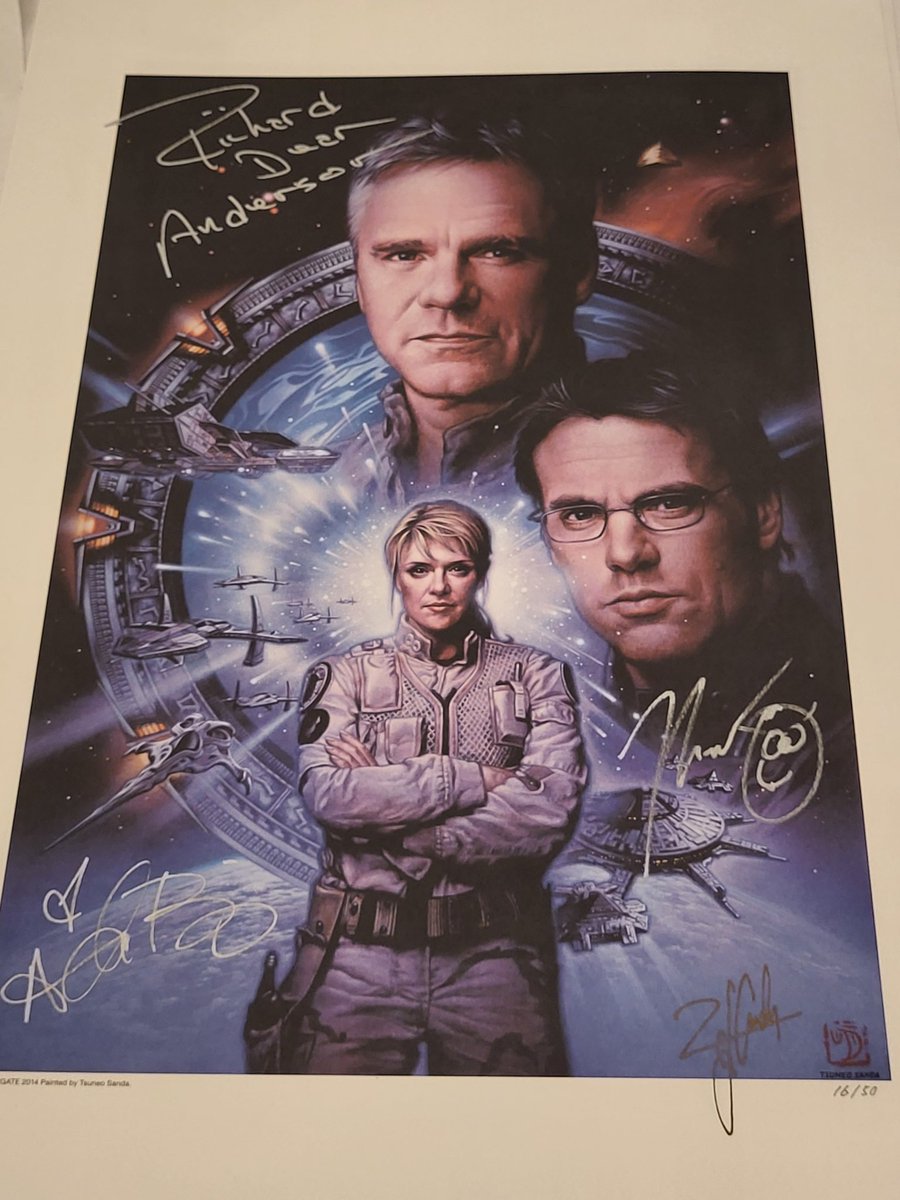 JacksCabinCrew's tweet image. Saw this limited and signatured Art on #fedcon and I can call it mine now 🥹