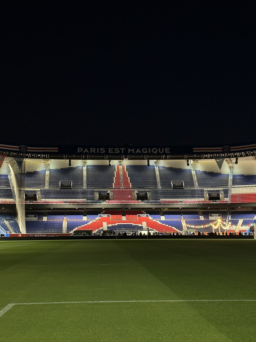 Un nouveau titre de champions pour le plus grand club français #PARISESTMAGIQUE
