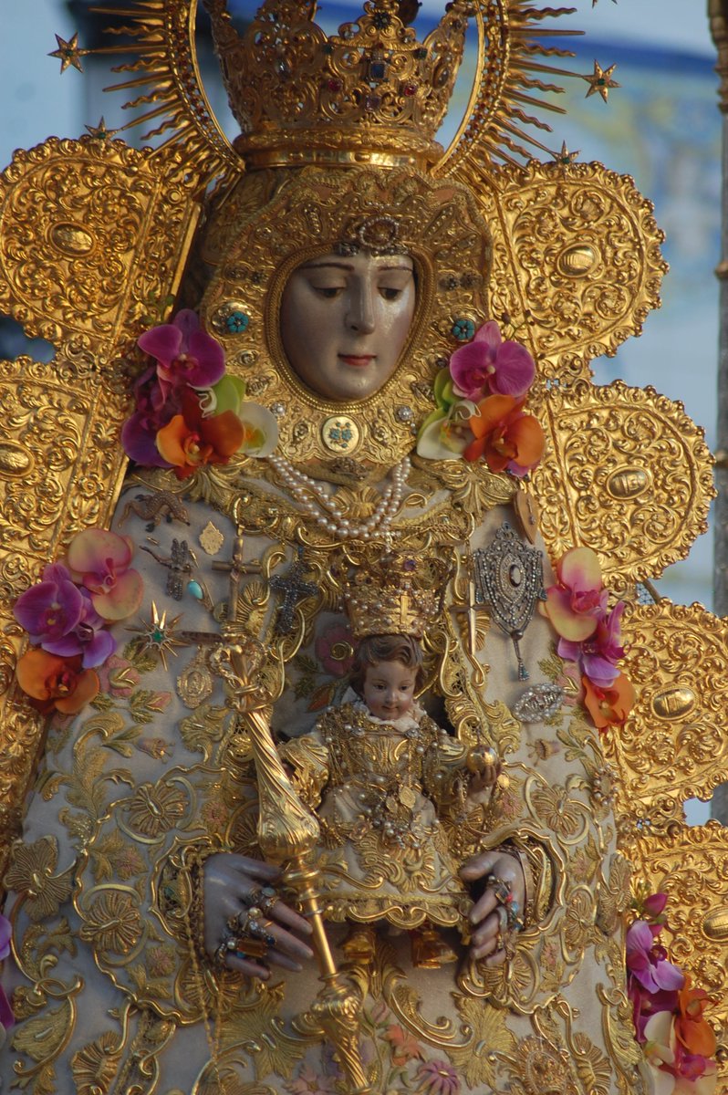 #ReginaCoeli 
'Reina del cielo, alégrate; aleluya'
Virgen del Rocío, Almonte (España)