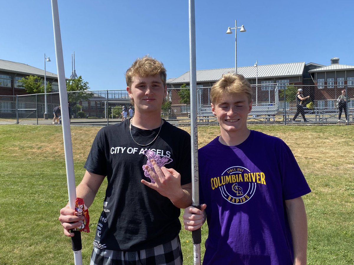 Congrats to Preston Shearer (third place) and Derrick Ruggles (ninth) on a great 2A javelin competition.