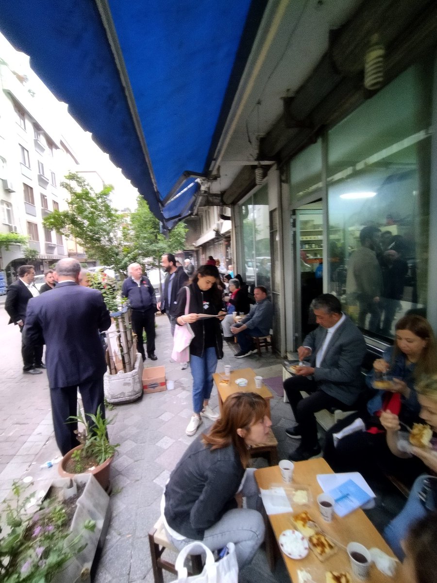 ilkayBIBER's tweet photo. 28/05/2023 Okullarımızın sandık görevlilerinin belgeleri teslim ediliyor. https://t.co/QKqjeAjYyJ