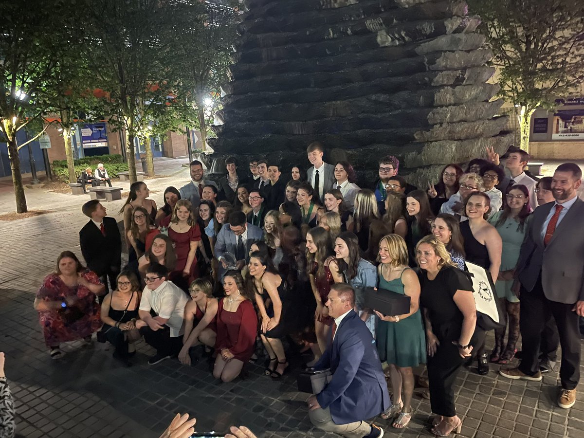 @EFHS_Musical won 8 Gene Kelly Awards tonight! 
✅Scenic Design 
✅Costume Design
✅Lighting Design 
✅Vocal Ensemble 
✅Dance Ensemble 
✅Crew/Tech. Execution
✅Best Actor- Tyler Guinto-Brody
✅Best Musical
Congratulations Cast, Crew and the adults that support these kids!!