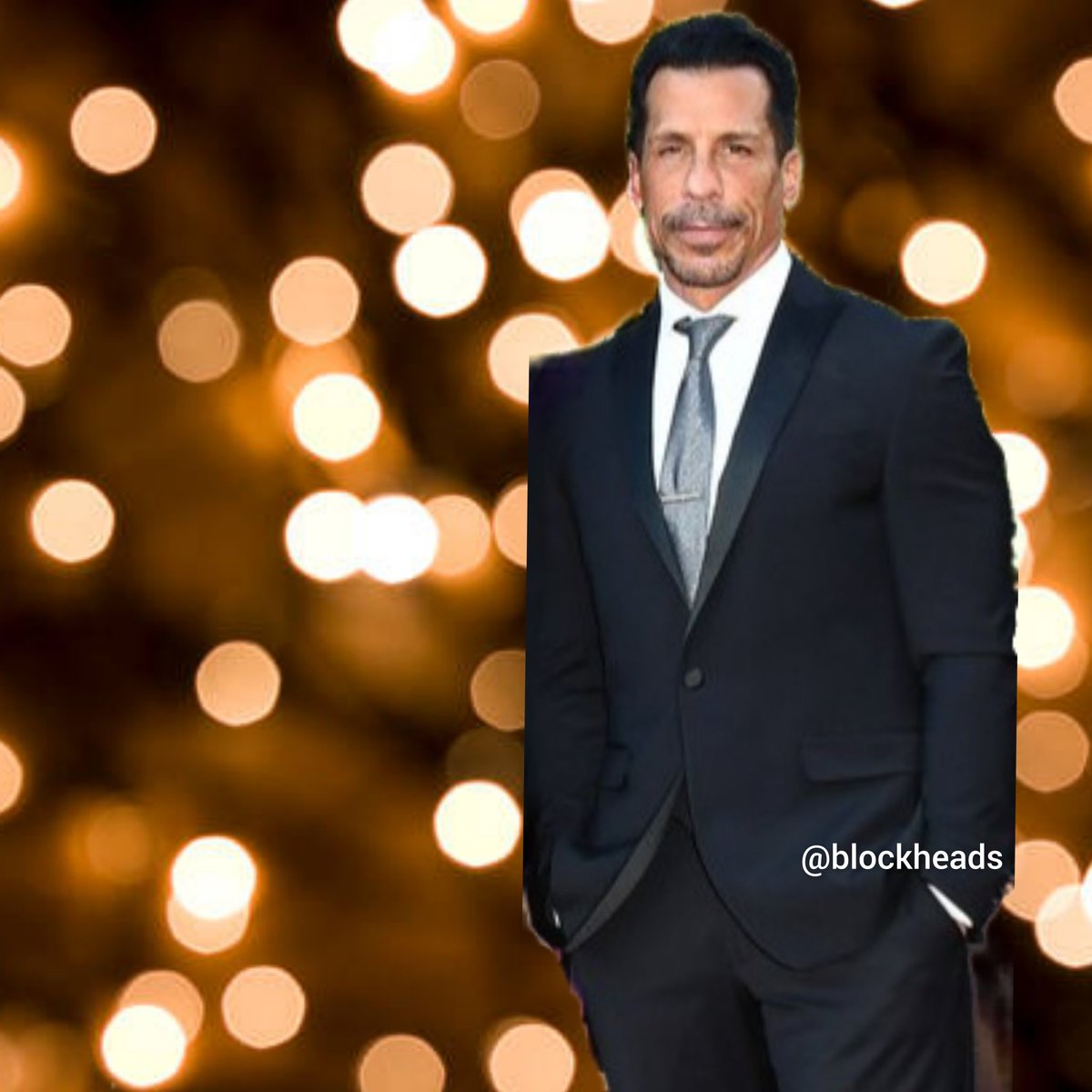 Blockeads's tweet photo. For those of those that didn't make it to #BlockConProm let's have some fun! Photo shop your best dressed selves in with the guys below! Don't forget to tag us!! @NKOTB @joeymcintyre
@DonnieWahlberg @dannywood
@JonathanRKnight #Jordan
#NKOTB #Blockcon #Prom #BHU https://t.co/2t1BenNS17