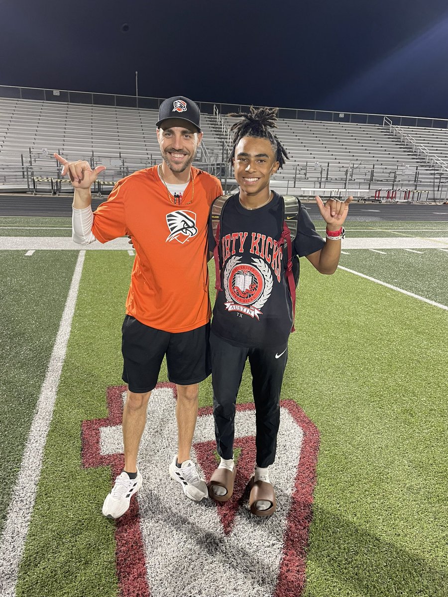 Thank you <a href="/UTPBFootball/">UTPB Football</a> for a great camp this evening &amp; great coaching! <a href="/BlakeCrandall/">Blake</a> <a href="/stevehoffman74/">Steve Hoffman</a> <a href="/coach_Tgrant/">Terrance Grant</a> <a href="/CoachAntoine/">Ron Antoine, M.Ed</a> <a href="/BudaJagsFB/">BudaJagsFootball</a> <a href="/CoachCarlin/">Sam Carlin</a> <a href="/CoachRobinson_/">De'Von Robinson</a>