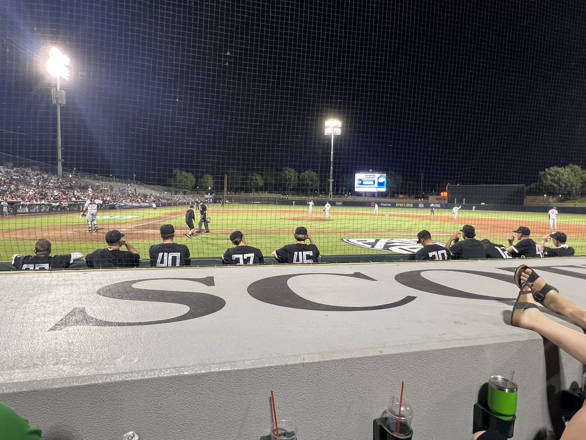 Quack. @OregonBaseball #Pac12BSB